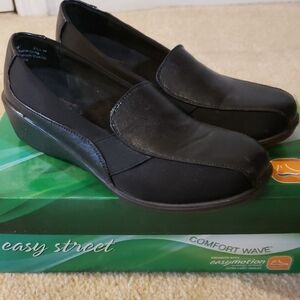 Easy Street Black Women's Loafers
